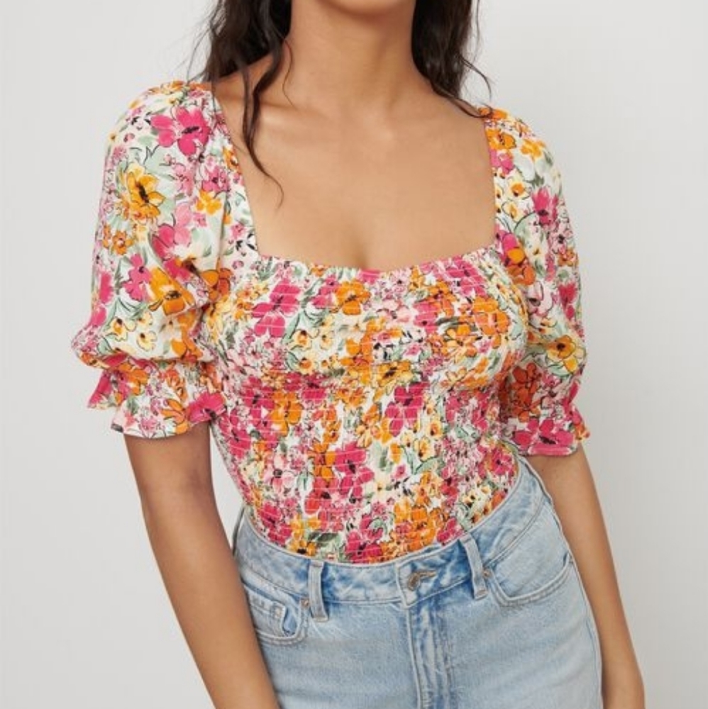 Dynamite ruched top